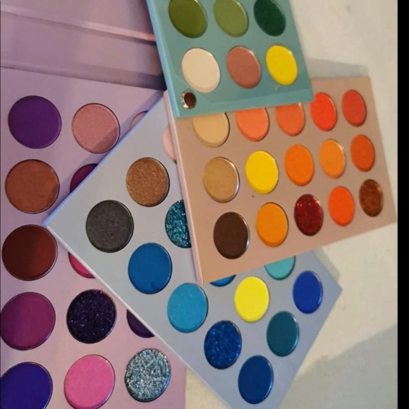 60 colors eyeshadow pallet - Picture 5 of 6
